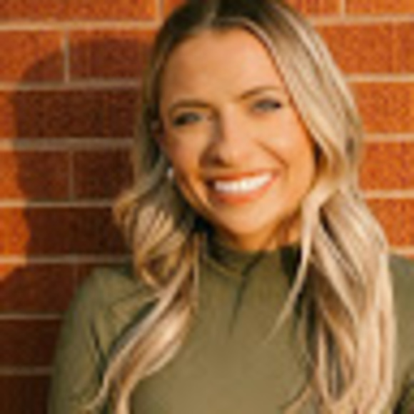 Meet your Posher, Michelle - Picture 1 of 1